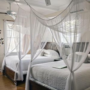 Double Queen Room
